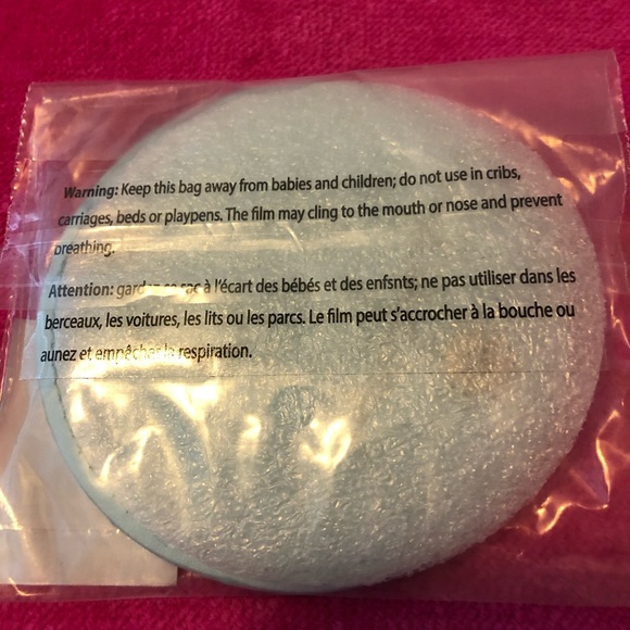 Lilly Pulitzer cord keeper - Picture 4 of 4